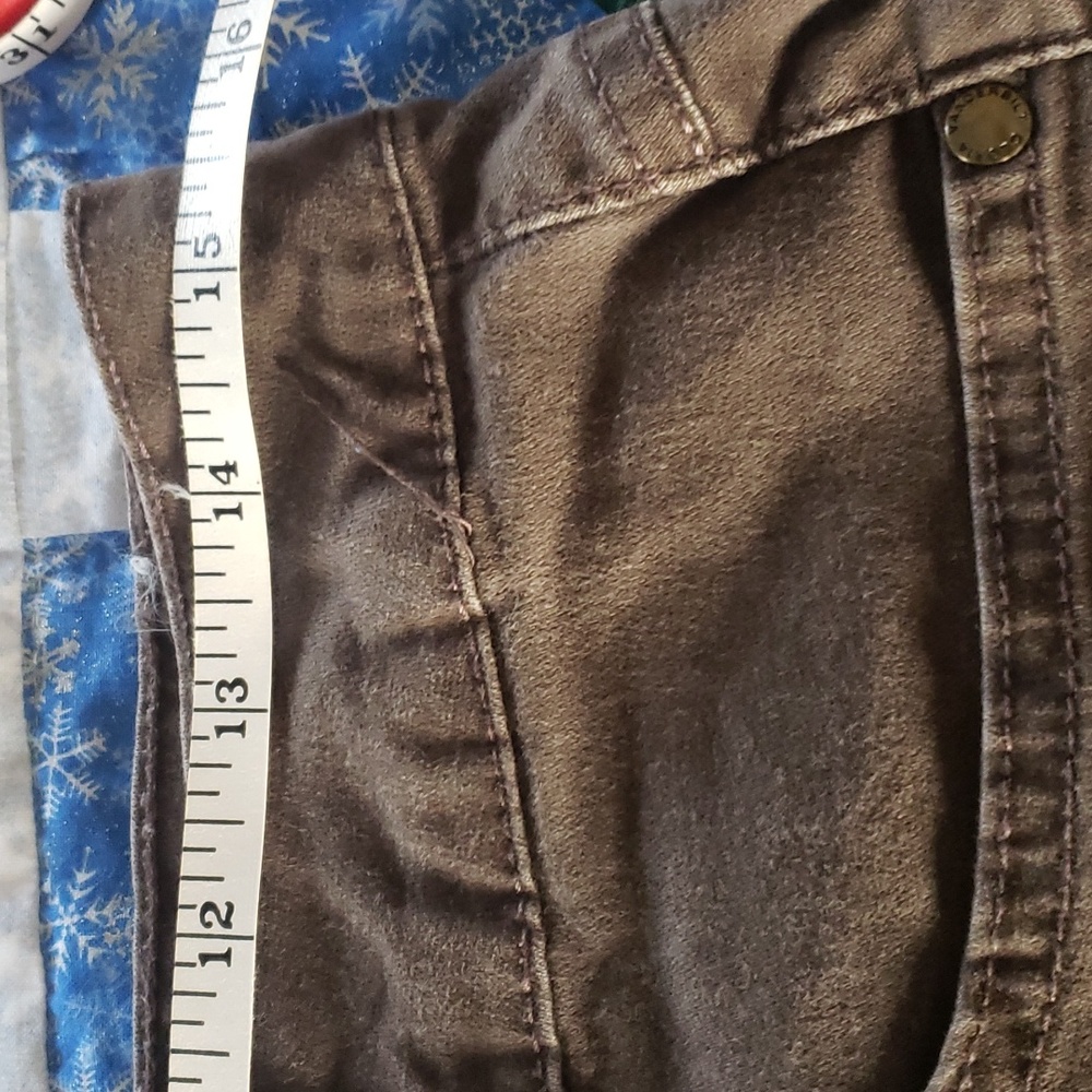 Gloria Vanderbilt capri pants - Picture 3 of 7